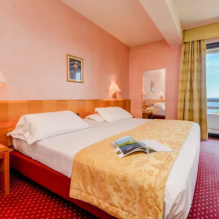 Hotel Oliveto Desenzano del Garda Esterno foto