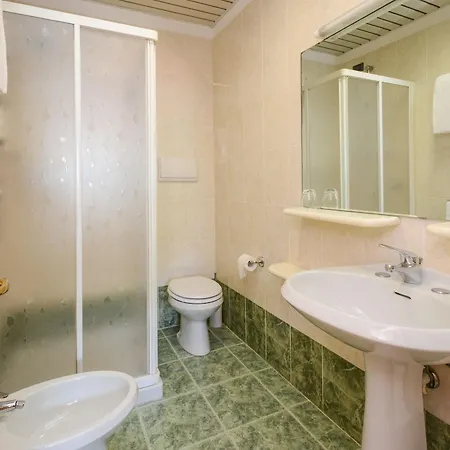 Hotel Oliveto Desenzano del Garda Esterno foto