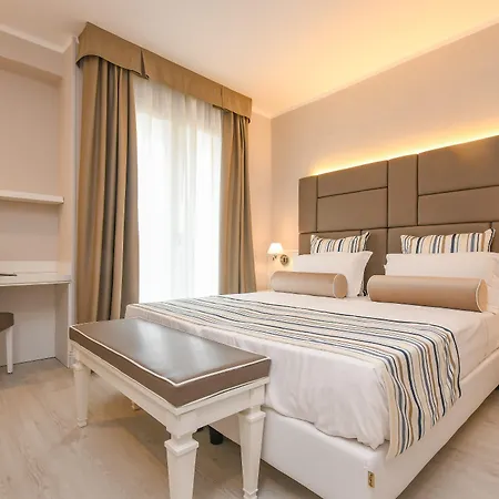 Hotel Oliveto Desenzano del Garda Esterno foto