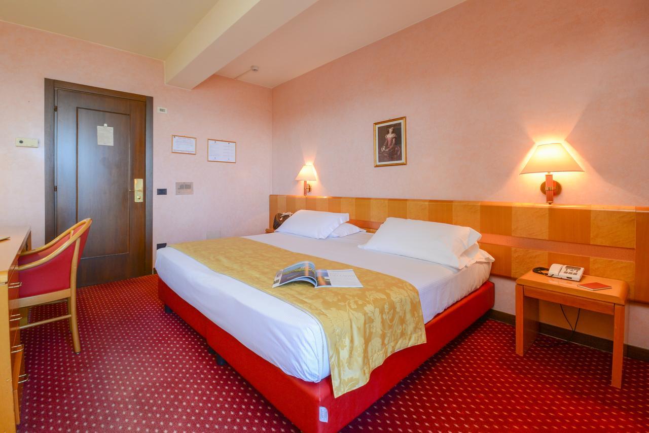 Oliveto Hotel 4*